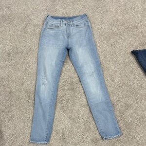 Old Navy Women's Light Blue Skinny Jeans